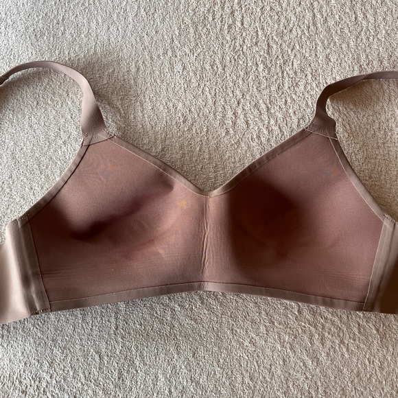 Lululemon Holds True Wirefree Bra 34B Soft Sand - Picture 11 of 13